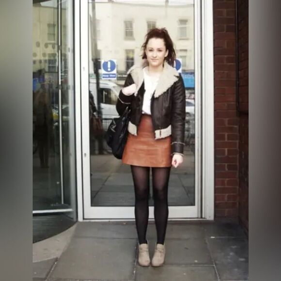 Clarks Women’s Chukka Dessert boots Boots in gray suede. 7.5 - Picture 13 of 17